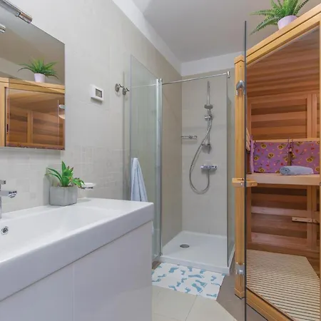Holiday home Gorgeous In Strada Contesa With Kitchen
