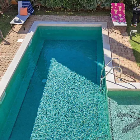 Gorgeous In Strada Contesa With Kitchen Holiday home *